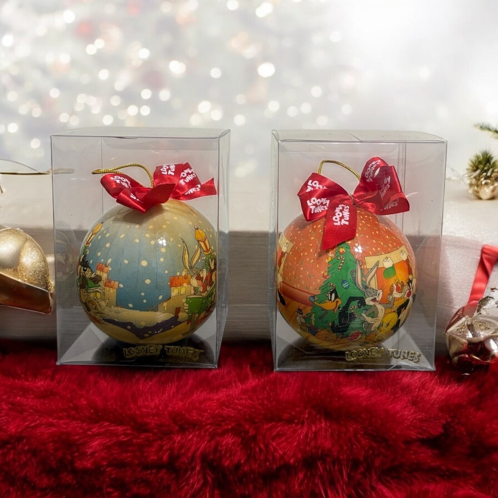 Vintage 1995 Warner‎ Bros Matrix Looney Tunes Christmas Ball Ornaments Lot Of 2